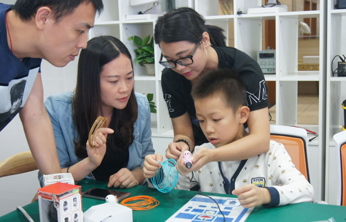 Kaiyun：67岁退休大爷爆改东海龙王！3D打印+赛博朋克风震撼全网