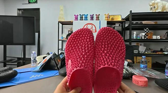 Kaiyun：这十几款3D打印鞋有的爆卖数万双(图4)