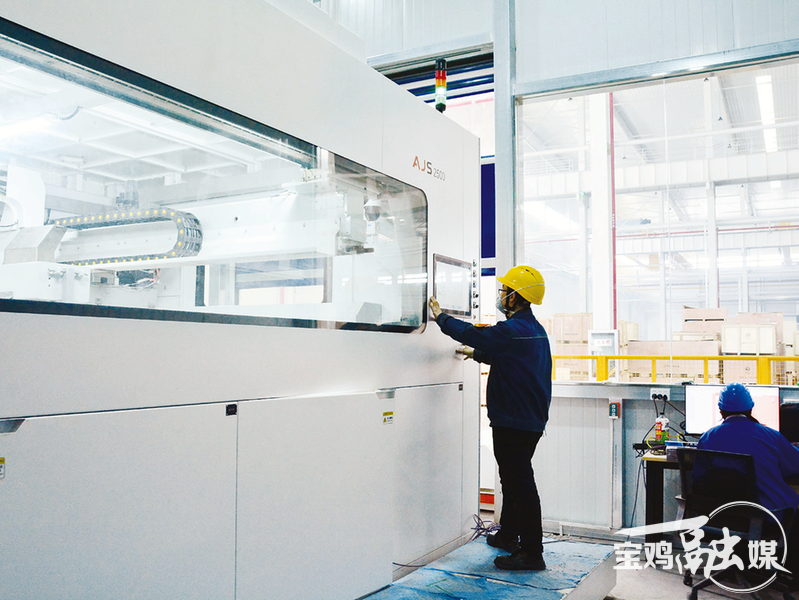 【当好排头兵 宝鸡制造业在行动】法士特集团铸造分公司引进3D打印 生产效率飙升(图1)