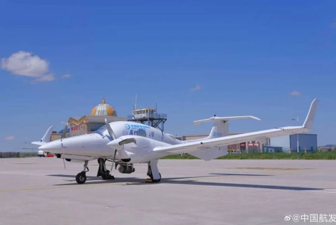 4100米高空：中国全金属3D打印微型喷气发动机试飞成功(图2)