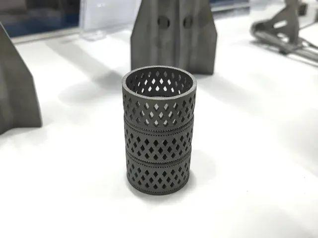 Kaiyun：碳纤维陶瓷金属3D打印厂商协同高科亮相2025深圳智博会新材料行业协会考察调研(图3)