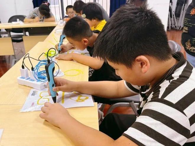 探索3D打印技术杨浦青少年走进科技“新视界”(图2)