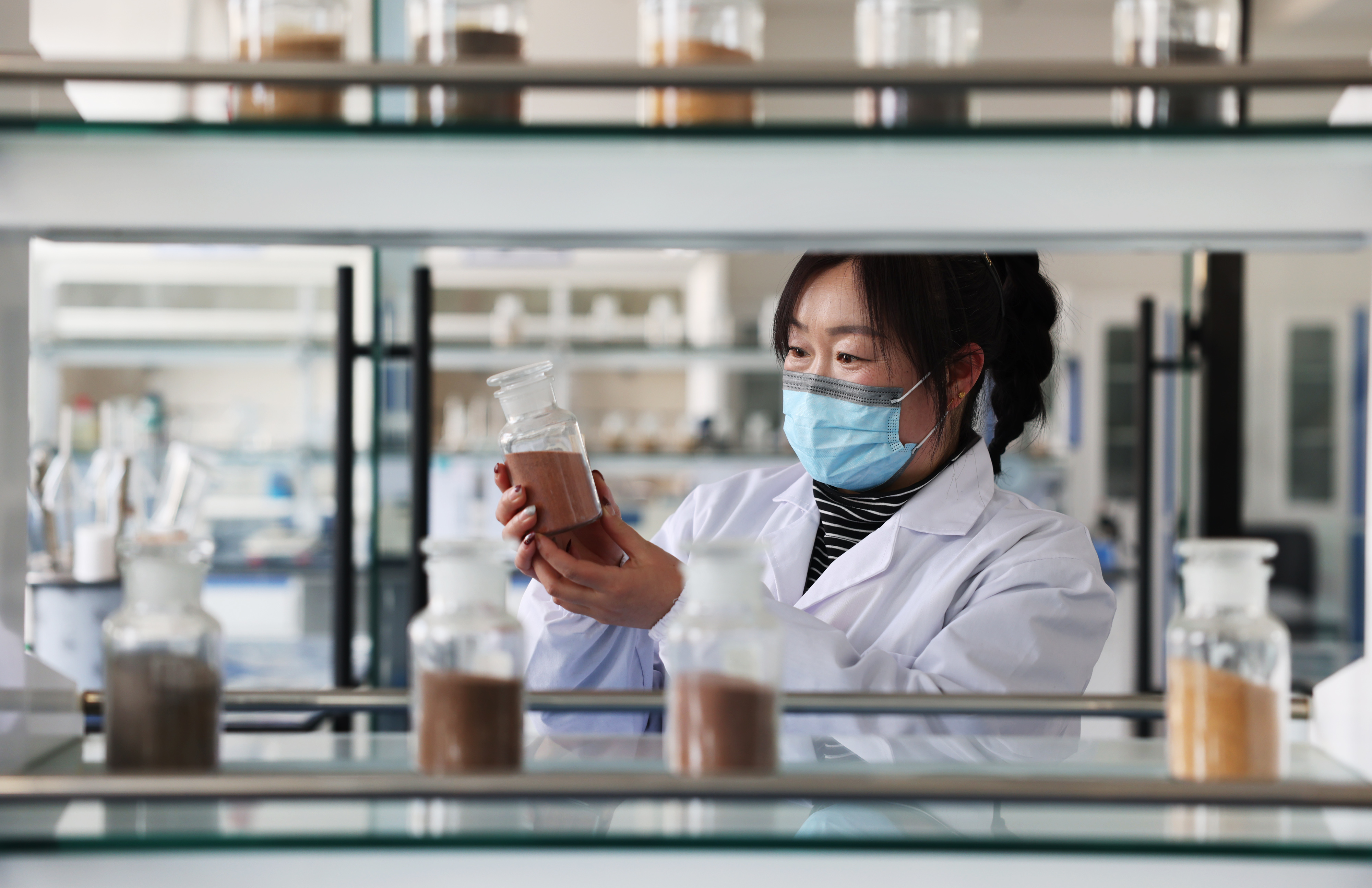 承德东伟新材料科技有限公司：把砂子变成“金子”