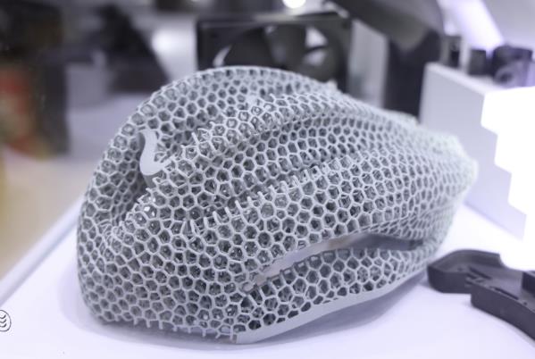 高效产能、精细结构 Raise3D十周年之际发布高精度尼龙烧结装备(图3)