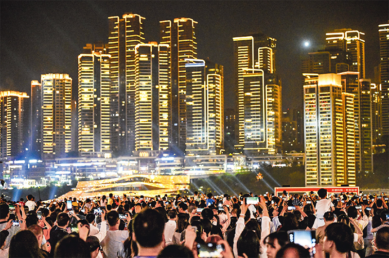 强化稳就业稳经济 推动高质量发展