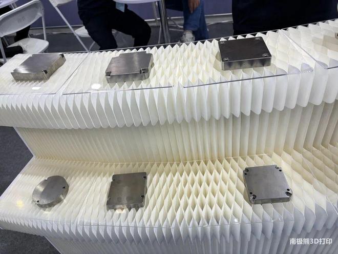 从钛合金3D打印基板棒材到钛合金啤酒杯水杯陕西鸿微把资源利用到了极致(图2)