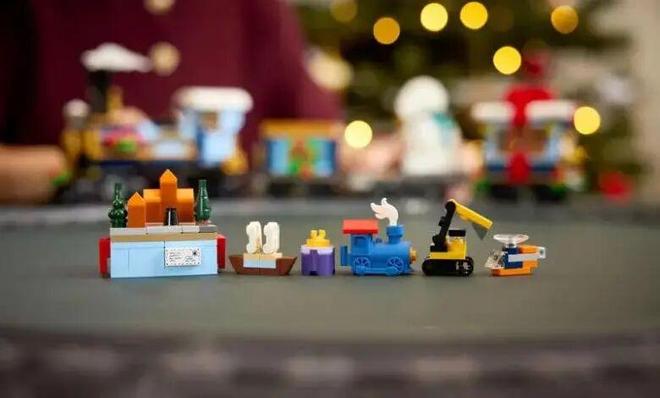 乐高首款量产3D打印套装“假日特快列车”售价近千元(图4)