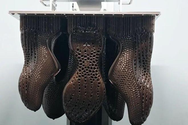 1小时一双！泉州多家鞋厂采购迪科三维发布3D打印鞋机DK-386Pro(图4)