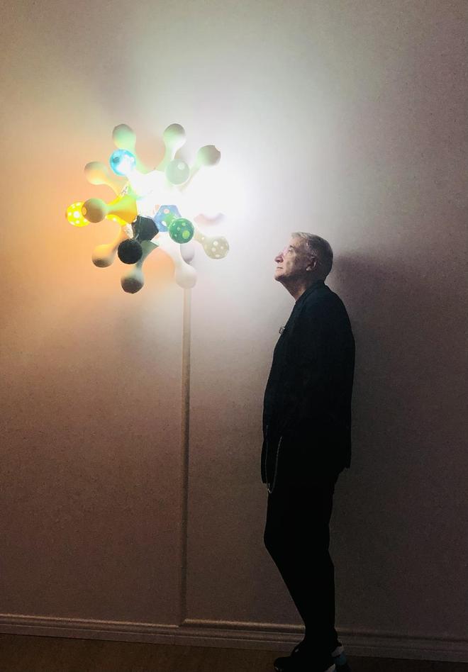 从恒星到细胞：数字艺术家托尼·布朗在成都召唤一场宇宙尺度的“风暴”(图4)