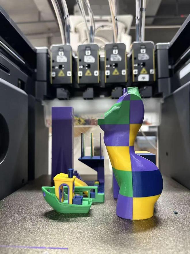 Kaiyun:快造科技CEO陈学栋谈四独立喷头3D打印机Snapmaker U1(图2)