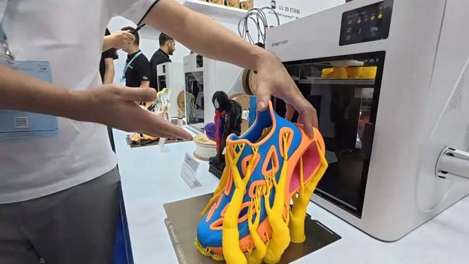 美团杀入3D打印领域B轮投资四喷头多色桌面3D打印机厂商Snapmaker(图7)