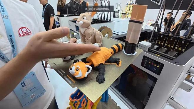 美团杀入3D打印领域B轮投资四喷头多色桌面3D打印机厂商Snapmaker(图6)