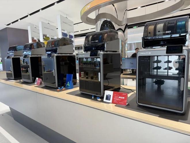 Kaiyun:600㎡创想三维旗舰店试营业:3D打印行业卷到线下了(图6)