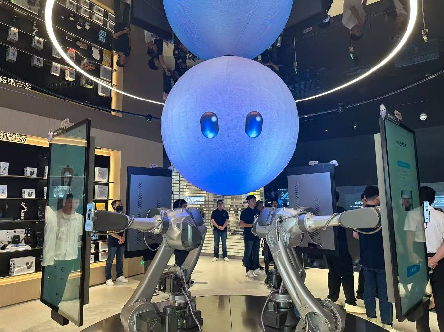 机器人6S和3D打印店 正在催生新零售场景(图3)