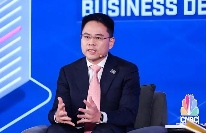 欧盟拟推「高风险供应商」禁令华为回应;DeepSeek新模型「MODEL1」曝光;某汽车品牌LOGO撞脸小米?网友:百分百在蹭小米丨雷峰早报(图4)